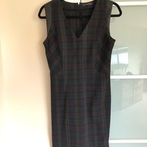 V-neck Plaid Dress